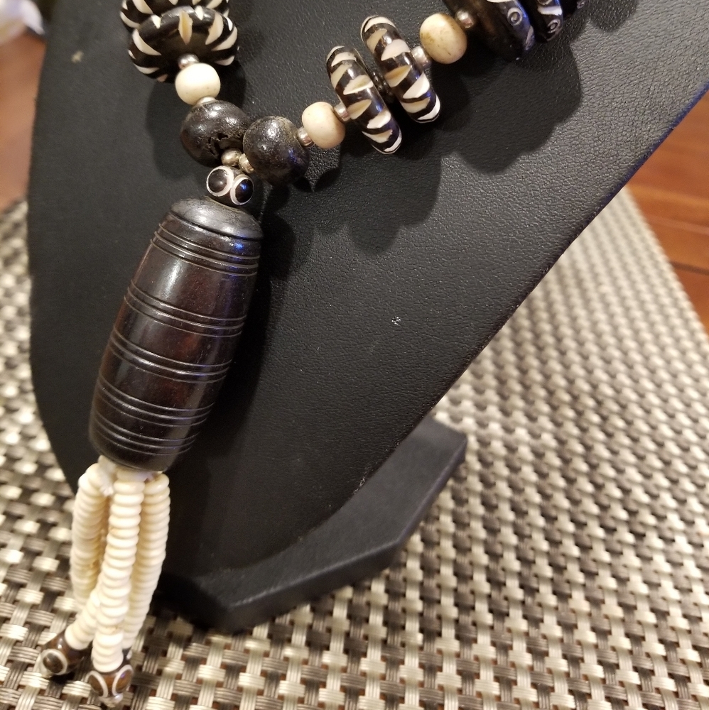 Necklaces - Picture 9 of 16